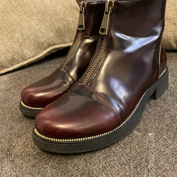 Cherry boots - Picture 3 of 3